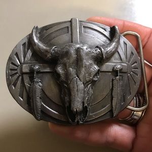 Vintage Siskiyou skull and feathers Belt Buckle